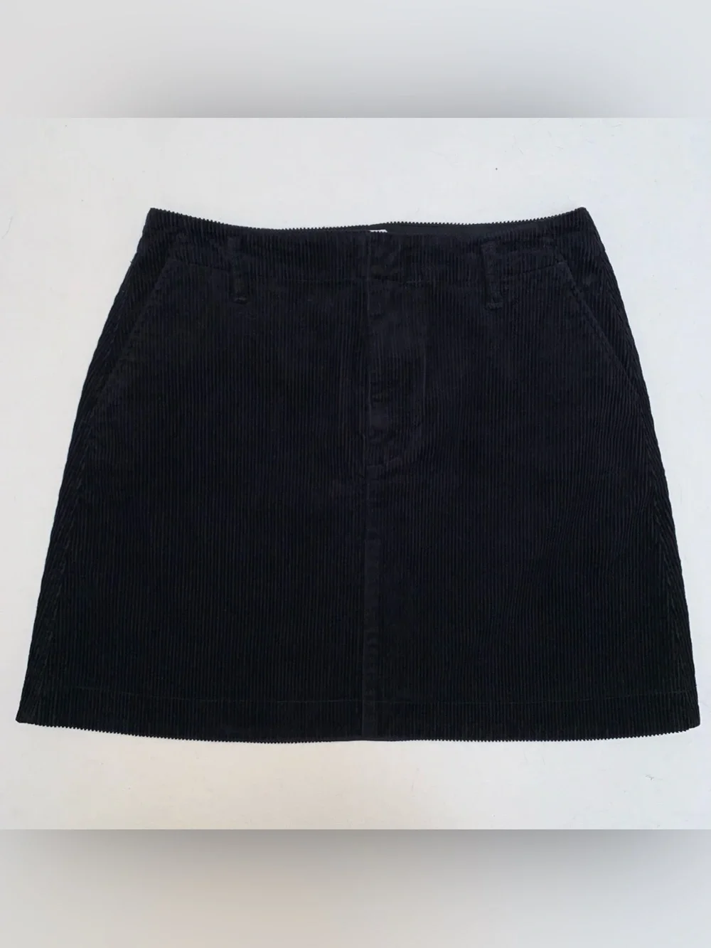 GAP A-Line Mini Skirt Black Corduroy Skirt Sz 4 Boho Y2K Preppy Grunge Academia